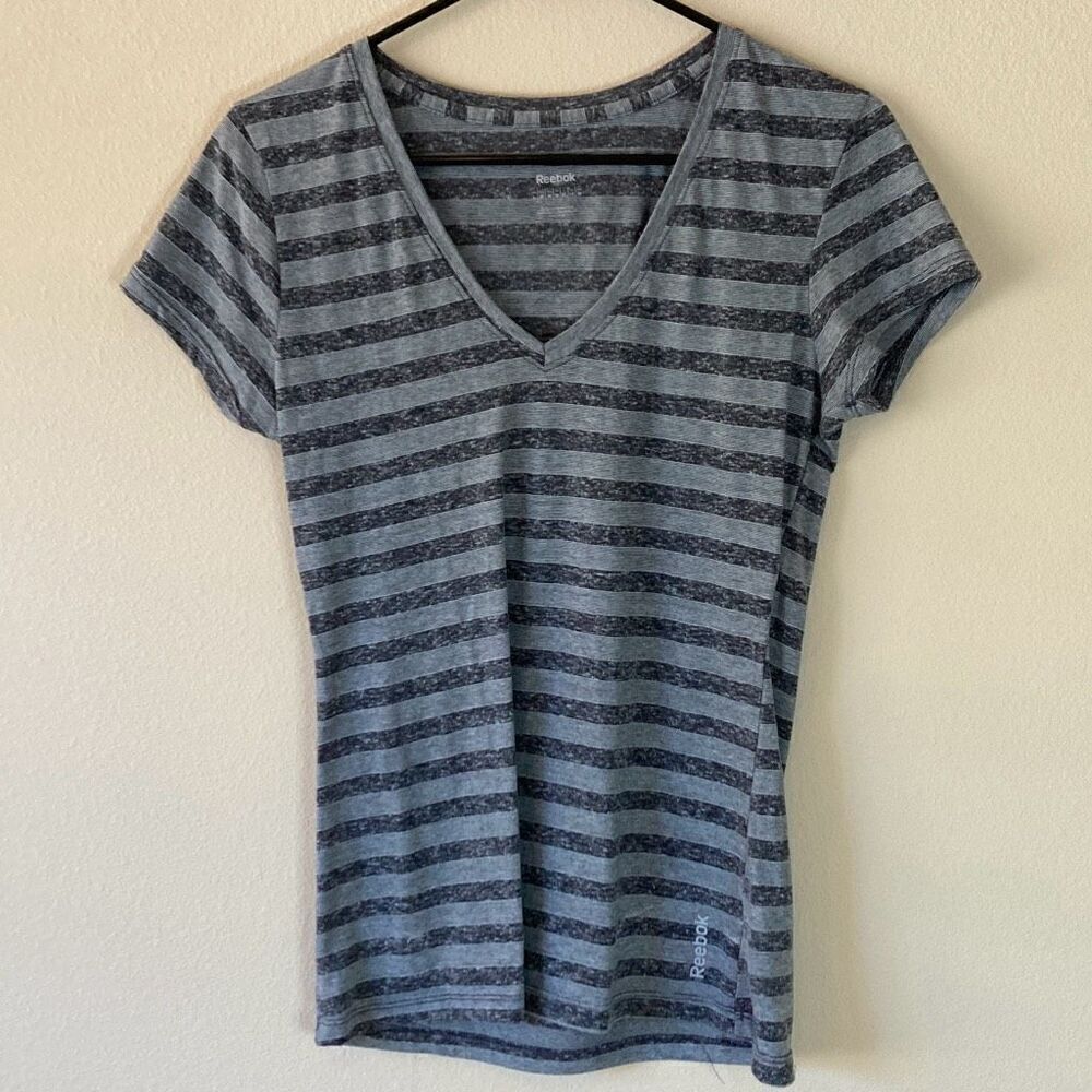 Reebok Womens V-Neck Striped Short Sleeve Athletic T-Shirt Grey Medium